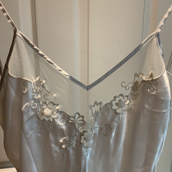🌟HP🌟NWT Lingerie White Night Gown - size M - Picture 8 of 9